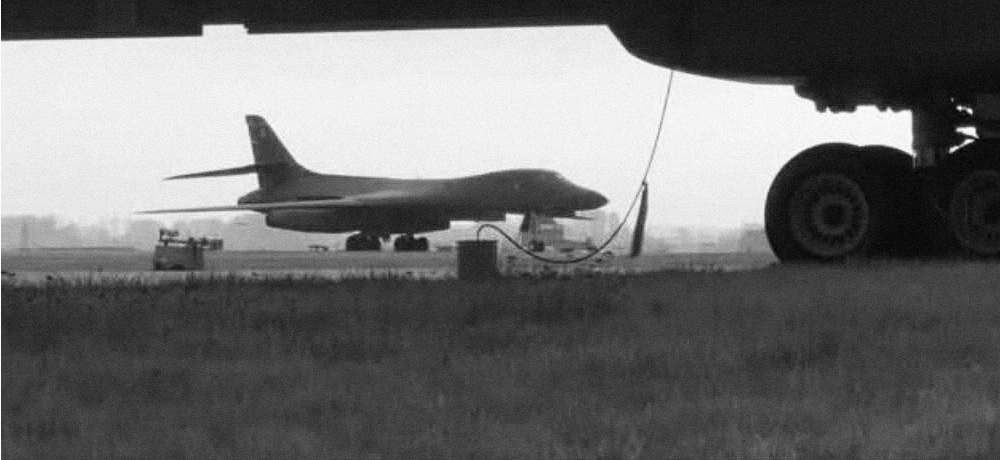 Polícia britânica em alerta em base aérea usada pelos Estados Unidos
