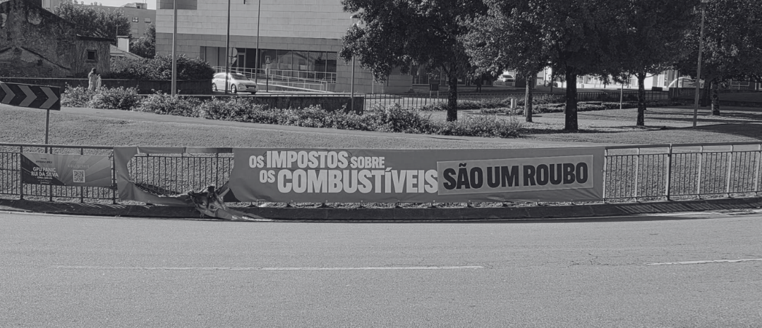 Outdoors do CHEGA de Viana do Castelo foram vandalizados